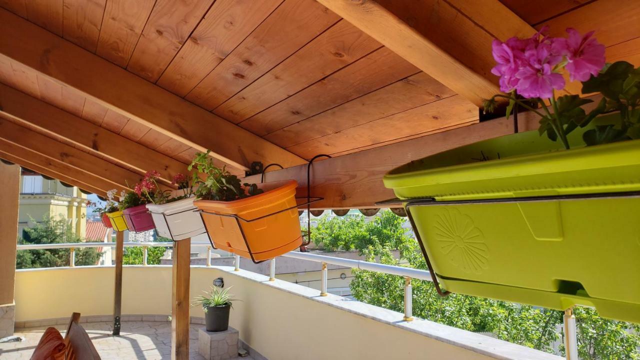 Friends Terrace Apartment Tirana Bagian luar foto